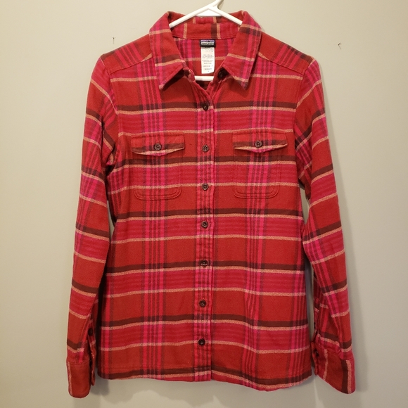 Patagonia Tops - Patagonia Women's Long Sleeve Organic Cotton Midweight Fjord Flannel Shirt Red 4
